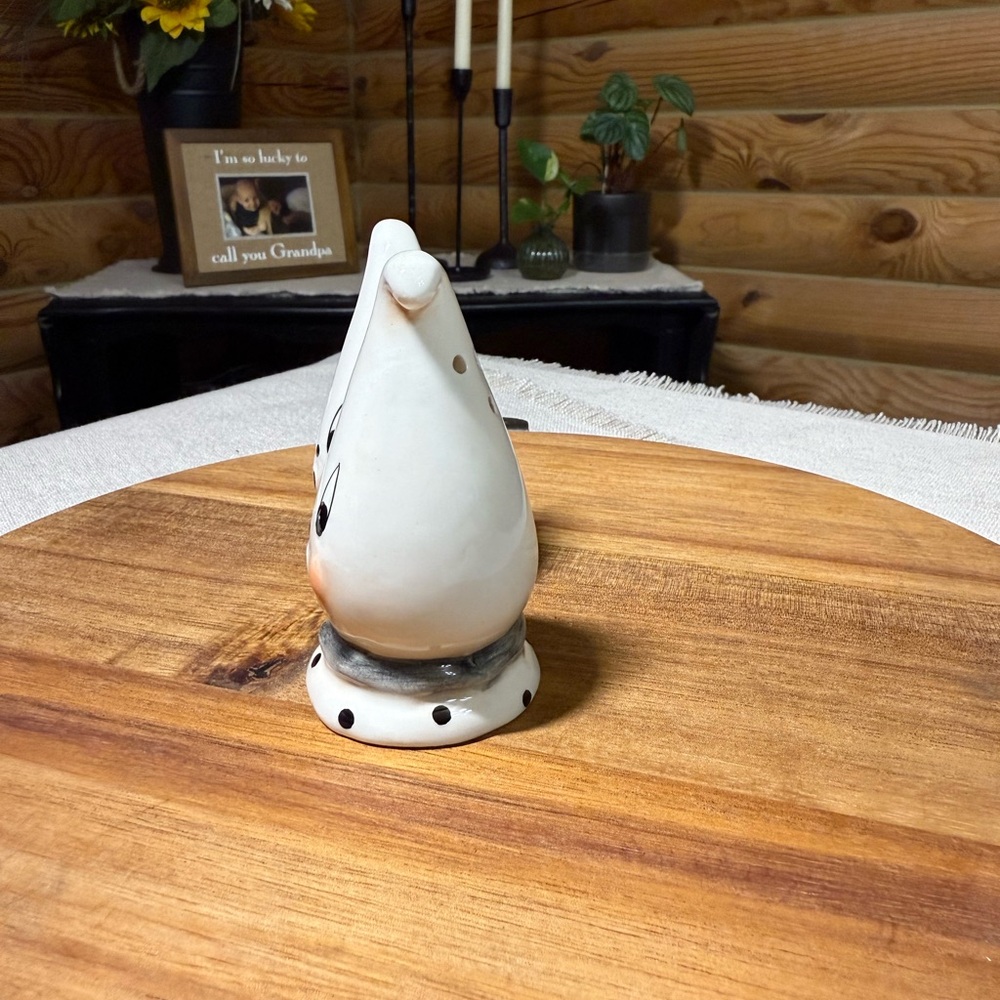 GHOSTS Johanna Parker SALT & PEPPER Shakers - Picture 5 of 5